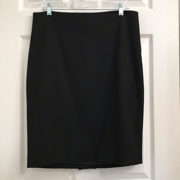 Ann Taylor Dresses & Skirts - ANN TAYLOR Skirt Classic Lightweight Black Size 12 NWT